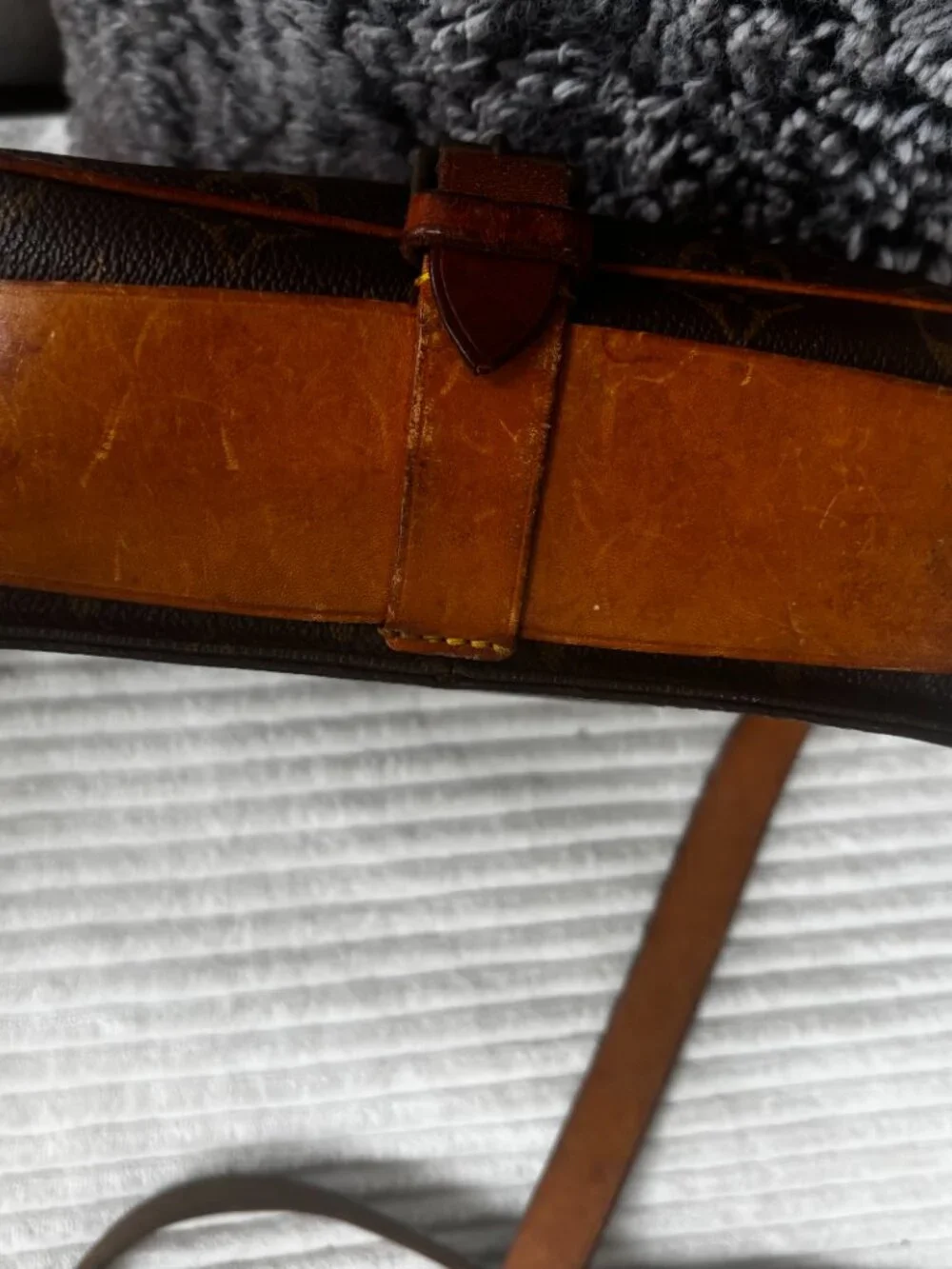 vintage Louis Vuitton monogram crossbody - Picture 4 of 6